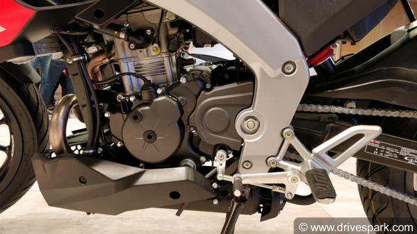 Aprilia Tuono 150 First Look Review