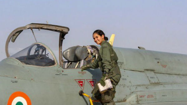 Avani Chaturvedi, IAF Flying Officer, Becomes The First Indian Sister To Fly A Fighter Jet Alone Avani Chaturvedi, IAF Flying Officer, Becomes The First Indian Sister To Fly A Fighter Jet Alone