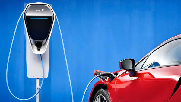 First Public Electric Vehicle Charging Station Set Up In Bangalore