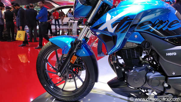 Hero Xtreme 200R Top Features: LED Lights, Funky Graphics, Analog+Digital Meter, ABS & More