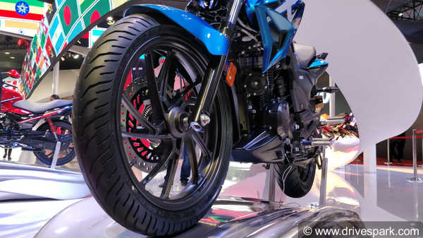 Hero Xtreme 200R Top Features: LED Lights, Funky Graphics, Analog+Digital Meter, ABS & More