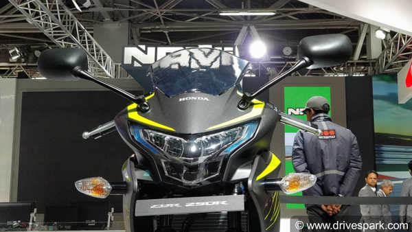 Auto Expo 2018: New Honda CBR 250R Unveiled - Expected Launch, Price, Specifications, Features & Images