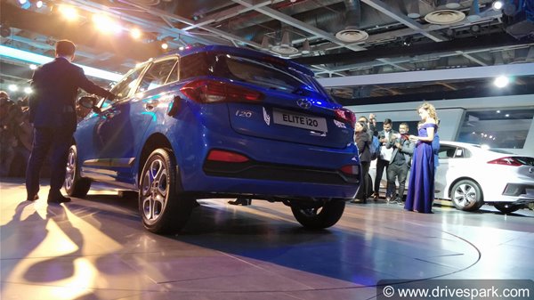 Hyundai Elite i20 2018 Top Features You Should Know: 7-Inch Infotainment, Rear AC Vents & More