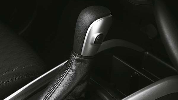 New Hyundai i20 Facelift Vs Maruti Baleno Comparison: Price, Design, Specifications, Features & Mileage