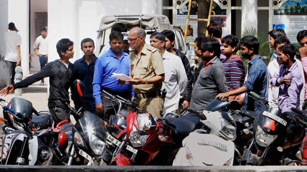 Joyride On Bonnet Of Car - Stunting And Street Racing On Public Roads Need to Be Reported