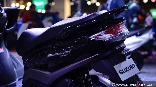 Suzuki Burgman Street Top Features: Maxi Scooter Design, LED Lights, Digital Speedometer & More