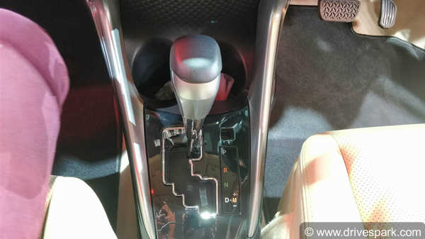 Toyota Yaris First Look Review