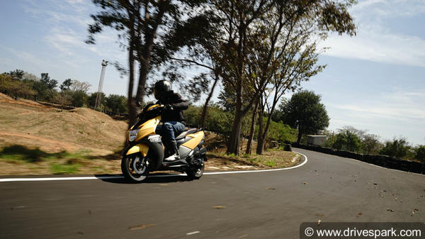 TVS NTorq First Ride Review — A Feature-Packed Sporty Scooter For The Masses