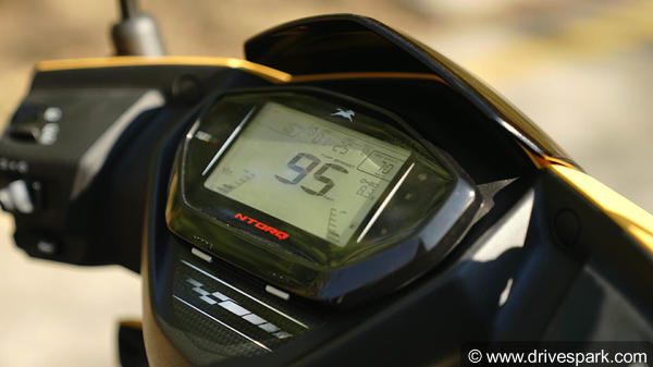 TVS NTorq 125 Top Features: Bluetooth Connectivity, LCD Display With 55 Features, Disc Brake & More