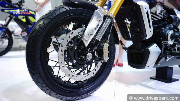 TVS Zeppelin Top Features To Know: Full-LED Headlamps, Integrated Camera, E-Boost & More TVS Zeppelin Top Features To Know: Full-LED Headlamps, Integrated Camera, E-Boost & More