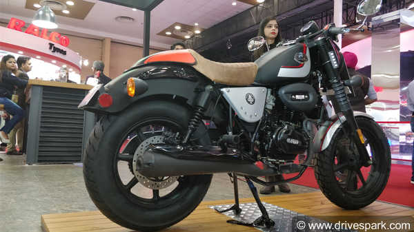 UM Renegade Duty Ace Top Features: Cafe-Racer Looks, LED Lighting, Rear Disc & More