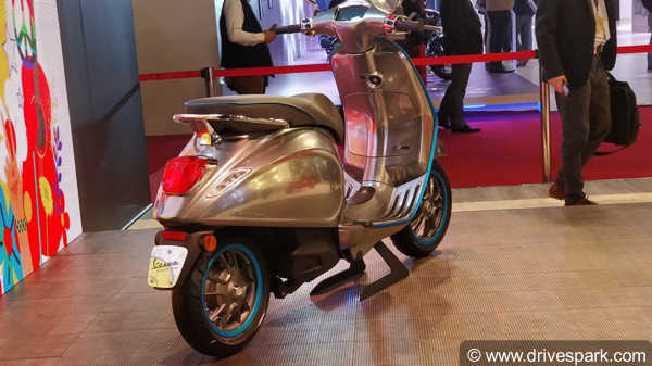 Auto Expo 2018: Vespa Elettrica E-Scooter Showcased - Specifications, Features & Images