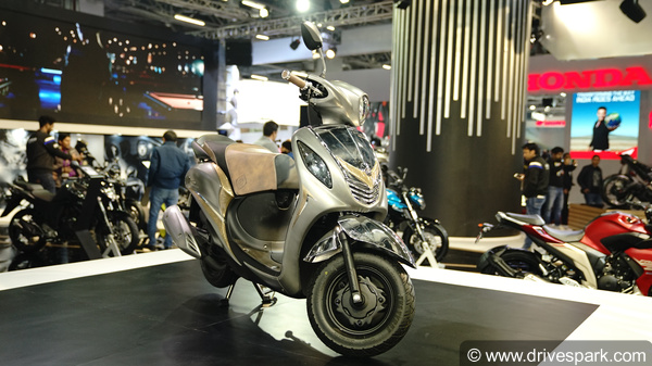 Auto Expo 2018: Yamaha Bikes & Scooters At Auto Expo; Unveils, Showcases, Concepts & Images