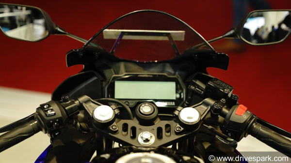 Yamaha YZF-R15 V3.0 Top Features You Should Know: New Design, Engine, Slipper Clutch & MoreYamaha YZF-R15 V3.0 Top Features You Should Know: New Design, Engine, Slipper Clutch & More