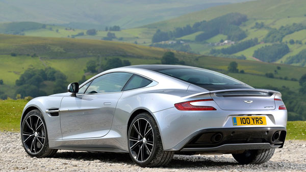 Daniel Craig’s Aston Martin Vanquish Put Up for Auction