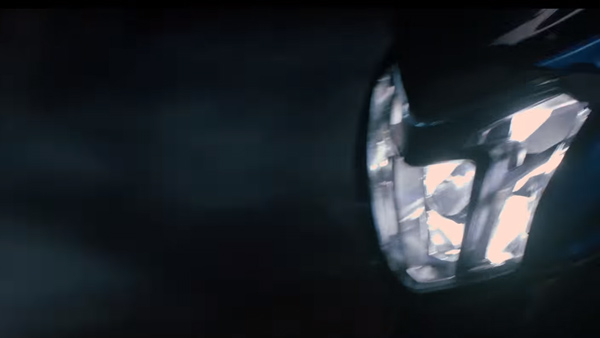 Bajaj Dominar 400 'Haathi Mat Paalo' New Ads Reeleased