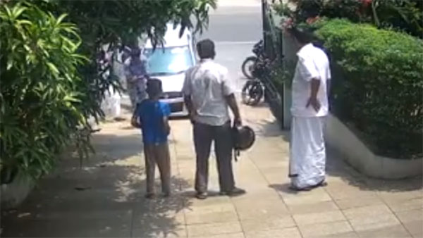 Why Use The Handbrake In Cars? — The Use Of Handbrake Explained With A Shocking Video!