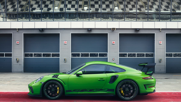 2018 Geneva Motor Show: Porsche 911 GT3 RS (991.2) Showcased — Specs, Features & Images