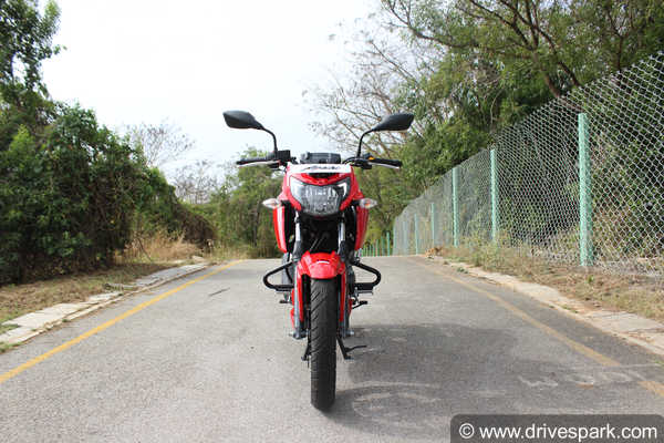 TVS Apache RTR 160 4V First Ride Review — A True Entry-Level Race Machine