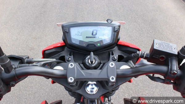 TVS Apache RTR 160 4V First Ride Review — A True Entry-Level Race Machine
