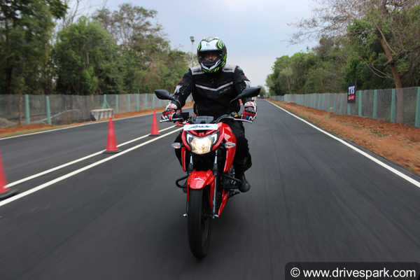 TVS Apache RTR 160 4V First Ride Review — A True Entry-Level Race Machine