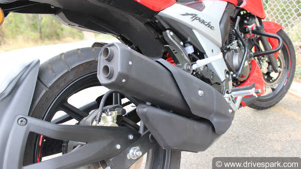 TVS Apache RTR 160 4V First Ride Review — A True Entry-Level Race Machine