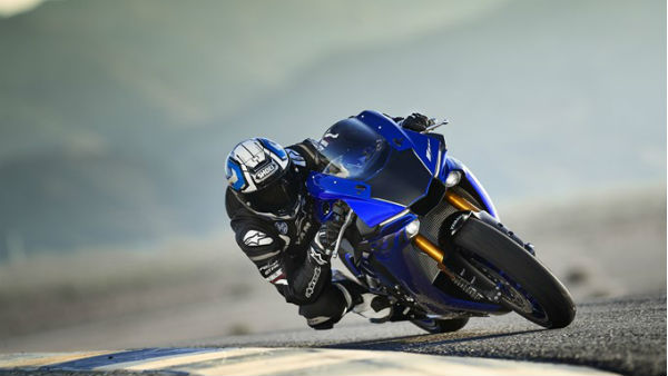 2018 Yamaha R1 Price Reduced By Rs 2.57 Lakh