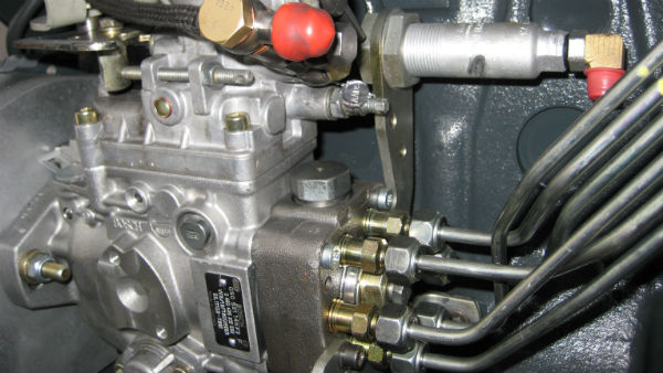 Water In The Fuel Tank Of Your Car? — Here Are The Problems, Symptoms & Solutions!