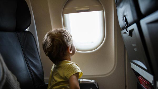 Why Are Plane Windows Round? — The Interesting Reason For Round Aeroplane Windows Explained!