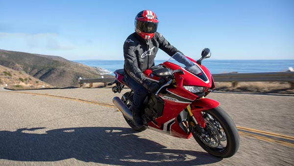 2018 Honda CBR100RR Prices Reduced By Up To Rs 2.54 Lakh 2018 Honda CBR100RR Prices Reduced By Up To Rs 2.54 Lakh