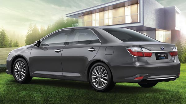2018 Toyota Camry Hybrid Launched In India At Rs 37.22 Lakh: Specifications, Features And Images