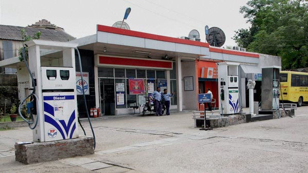 Government Asks Oil Retailers To Reduce Fuel Prices Rather Than Cutting Excise Duty