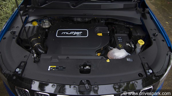 The 2018 Mahindra XUV500 returns a claimed mileage of 15kpl for the petrol model and 16kpl for the diesel variant.