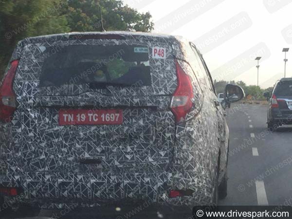Exclusive: Mahindra U321 MPV Spotted Testing In Chennai