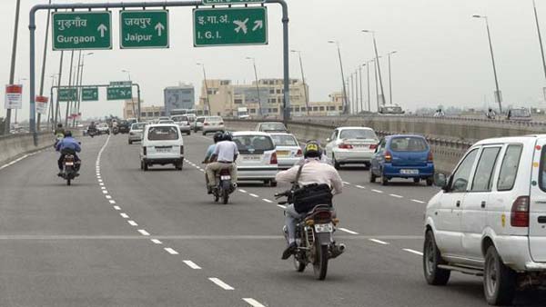 Express Highway Speed Limit In India Raised — New Speed Limit For Car Stands At 120km/h Express Highway Speed Limit In India Raised — New Speed Limit For Car Stands At 120km/h