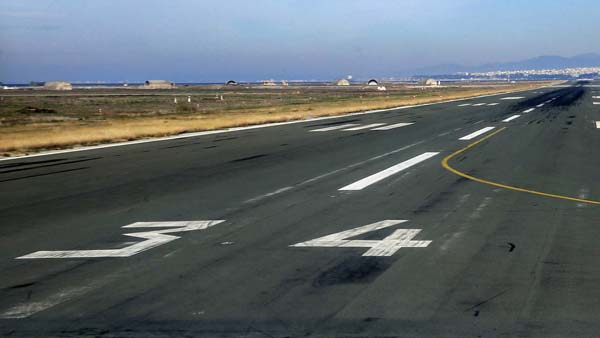 The Numbers On Airport Runways: What Do They Mean? How Do Runways Get Their Numbers?