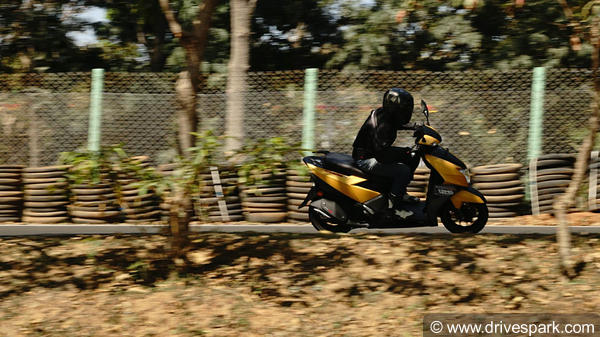 TVS NTorq 125: Top Speed, Mileage, Acceleration, Fuel Capacity, Weight & More