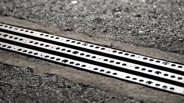 World’s First Electric Car Charging Road Opens In Sweden — The Road Charges EVs On The Go! World’s First Electric Car Charging Road Opens In Sweden — The Road Charges EVs On The Go!