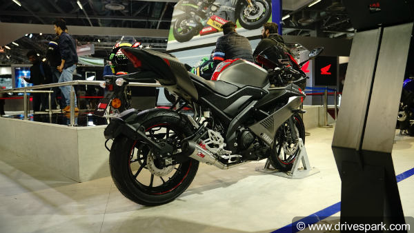 Yamaha R15 V3.0: Top Speed, Mileage, Acceleration, Fuel Capacity, Weight & More