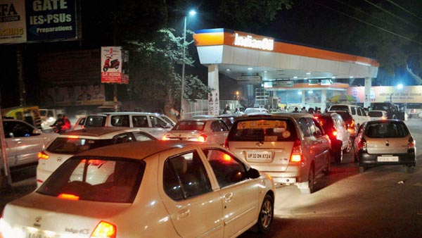 Hyundai i20 Filled With 49 Litres Of Diesel — The i20’s Fuel Tank Capacity Is Only 45 Litres