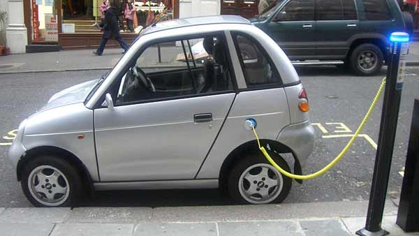 Electric Car Charging Stations To Be 3Km Apart In Cities; 50Km Distance On Highway Electric Car Charging Stations To Be 3Km Apart In Cities; 50Km Distance On Highway