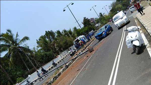 Speeding Tata Nexon Hits An Electric Pole; Passengers Escape Accident Unhurt
