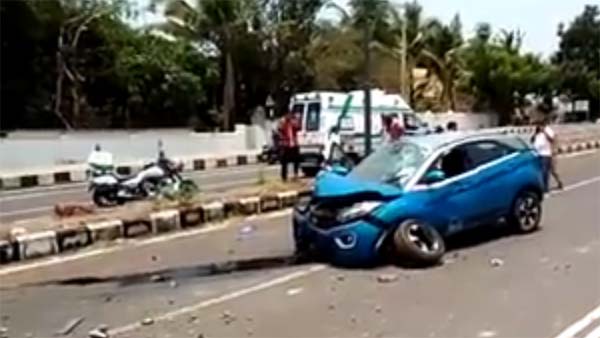 Speeding Tata Nexon Hits An Electric Pole; Passengers Escape Accident Unhurt