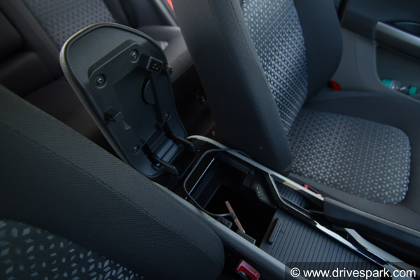 Tata Nexon Disadvantages (Cons) and Advantages (Pros): Design, Features, AMT, Comfort, Practicality & More