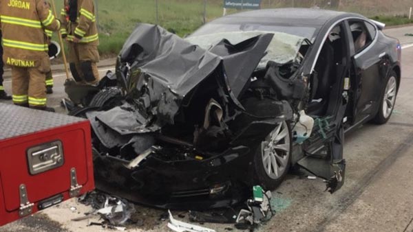 A Tesla Model S Crashes Into A Fire Engine: The Latest Tesla Model S Accident Took Place In South Jordan