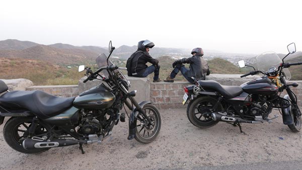 Bajaj Auto Launches Avenger FLG Rides 2018-19