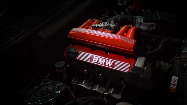 The BMW E30 3 Series 318i — A Fine Example Of A Restored Driver’s Car In India