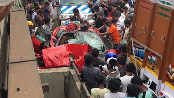 Ferrari Crashed In Kolkata: Driver Dead, Passenger Severely Injured
