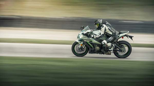 2018 Kawasaki Ninja ZX-10R Bookings Open: India-Launch To Happen Soon