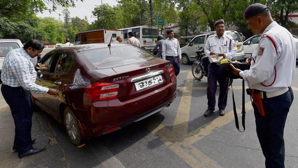 Chandigarh Drivers To Be Fined Rs 300 For Closing Outside Mirrors On Cars From 1st October